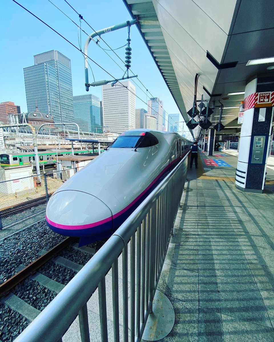 おはようございます‼️😃 久しぶりに、新幹線🚄乗ってます‼️ 新潟まで、半分仕事みたいな用事です。 やっと、旅出来る様になりましたね‼️🤗