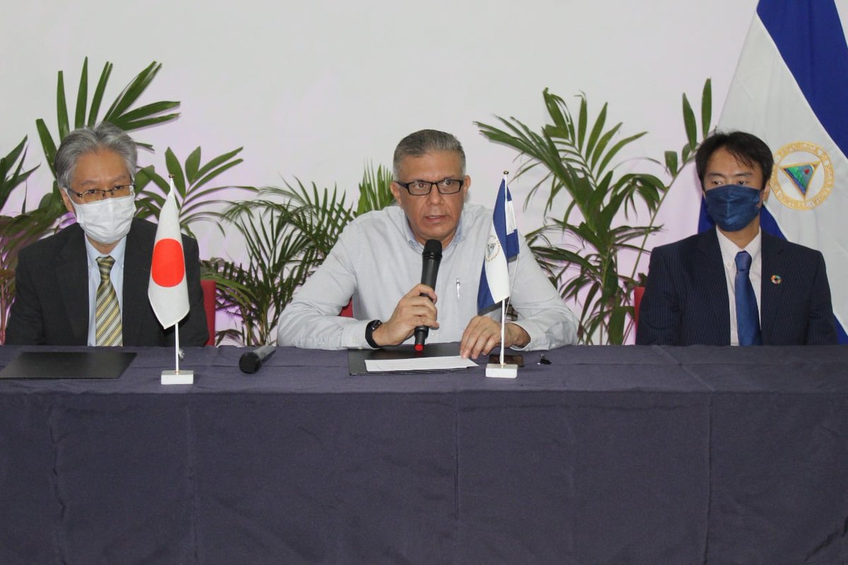 EnacalC's tweet photo. Canje de notas Japón - Nicaragua agua potable Managua. #ENACALCENTRAL 

https://t.co/EY2vO5HdZC https://t.co/cjLgXVYt1z