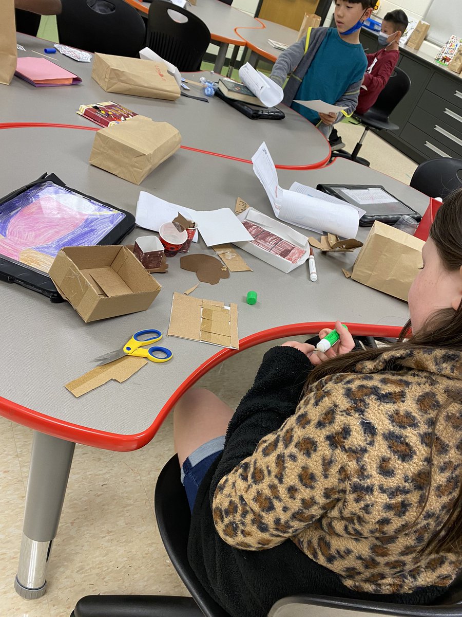 4moores_cmoore's tweet photo. When students have choice and take ownership of their learning the engagement is on 🔥! Students @NorthPointeA5 using @WeVideo to create a stop motion video on changes in matter! Creativity in the MakerSpace! #fullSTEAMahead @a5disteam https://t.co/DaQreZz4BL
