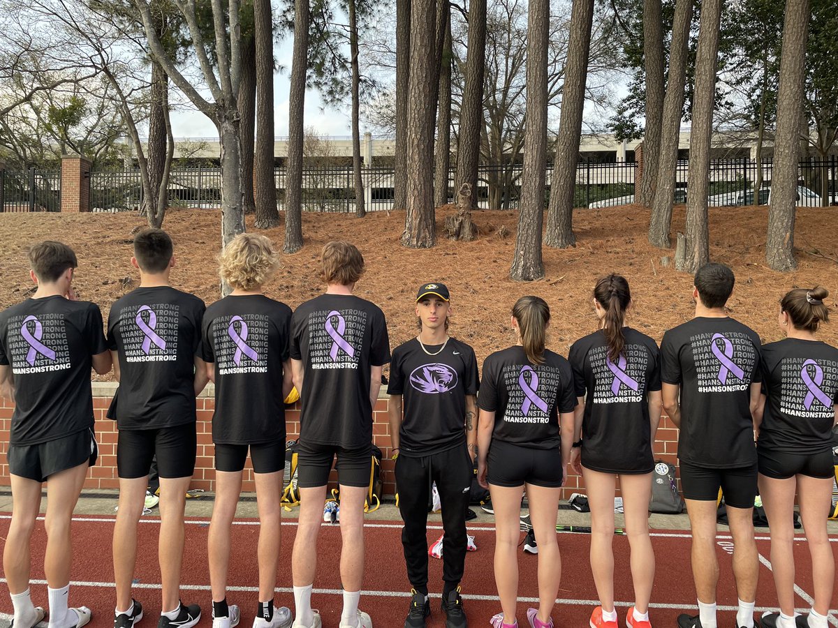 motxss's tweet photo. From COMO ➡️ Raleigh ➡️ Ole Miss 

The @MizzouTFXC family is #HansonStrong💜 this weekend, and always. Supporting pancreatic cancer awareness and all those impacted by the disease. https://t.co/A9RmaOfOhn