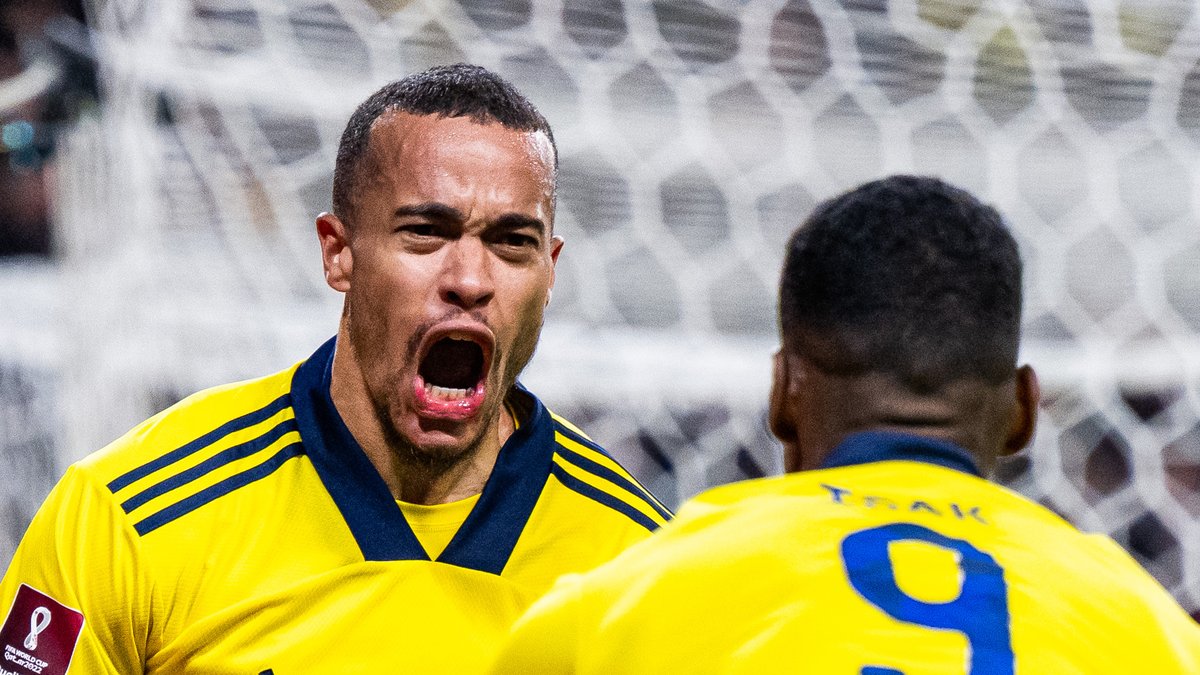 AIKfotboll's tweet photo. 🖤💛 https://t.co/3UdQa8EXSF