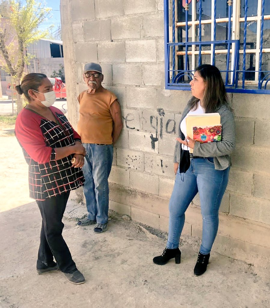 certturccentro's tweet photo. Hoy acudimos al llamado de los ciudadanos de la colonia Esteban Martínez #Frontera con la colaboración del equipo de @SIDS_Coahuila llevando asesoria legal para regularizar sus viviendas,  @mrikelme @enriquemym 
@manolojim https://t.co/Vyc7g3PA43