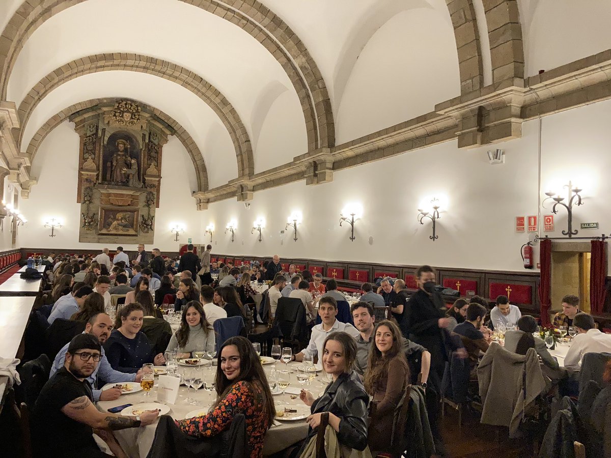 And of course, the essential ‘networking’ event, where the future collaborative proyects in the field of molecular materials start taking shape!