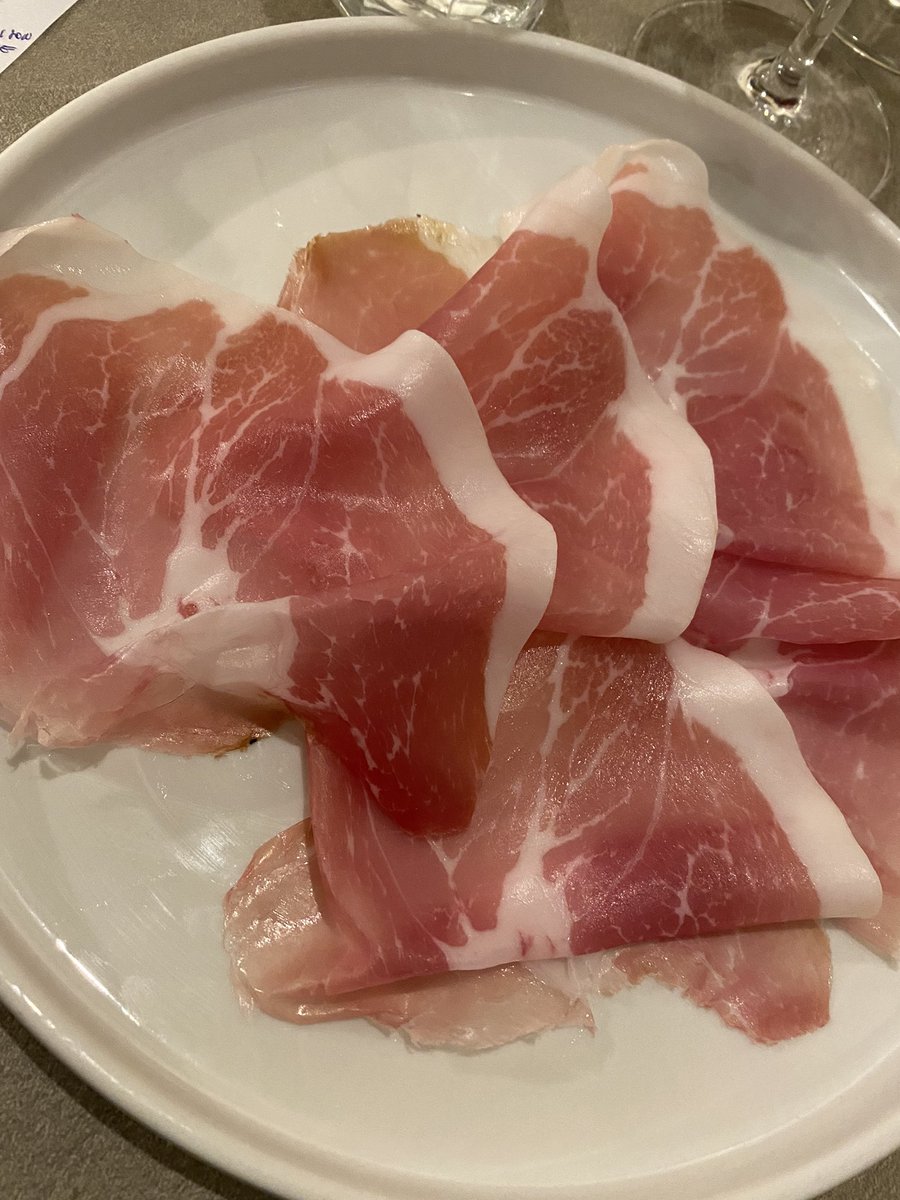 PiovaniSandro's tweet photo. Sto saltando più mondiali che pasti… meglio sarebbe il contrario https://t.co/pLzzZLBbUO