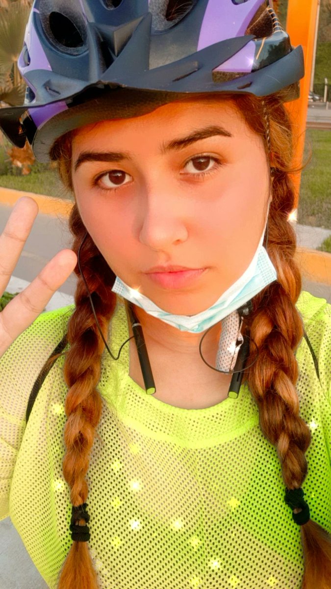 Ponse Lakiva ✨ tweet media