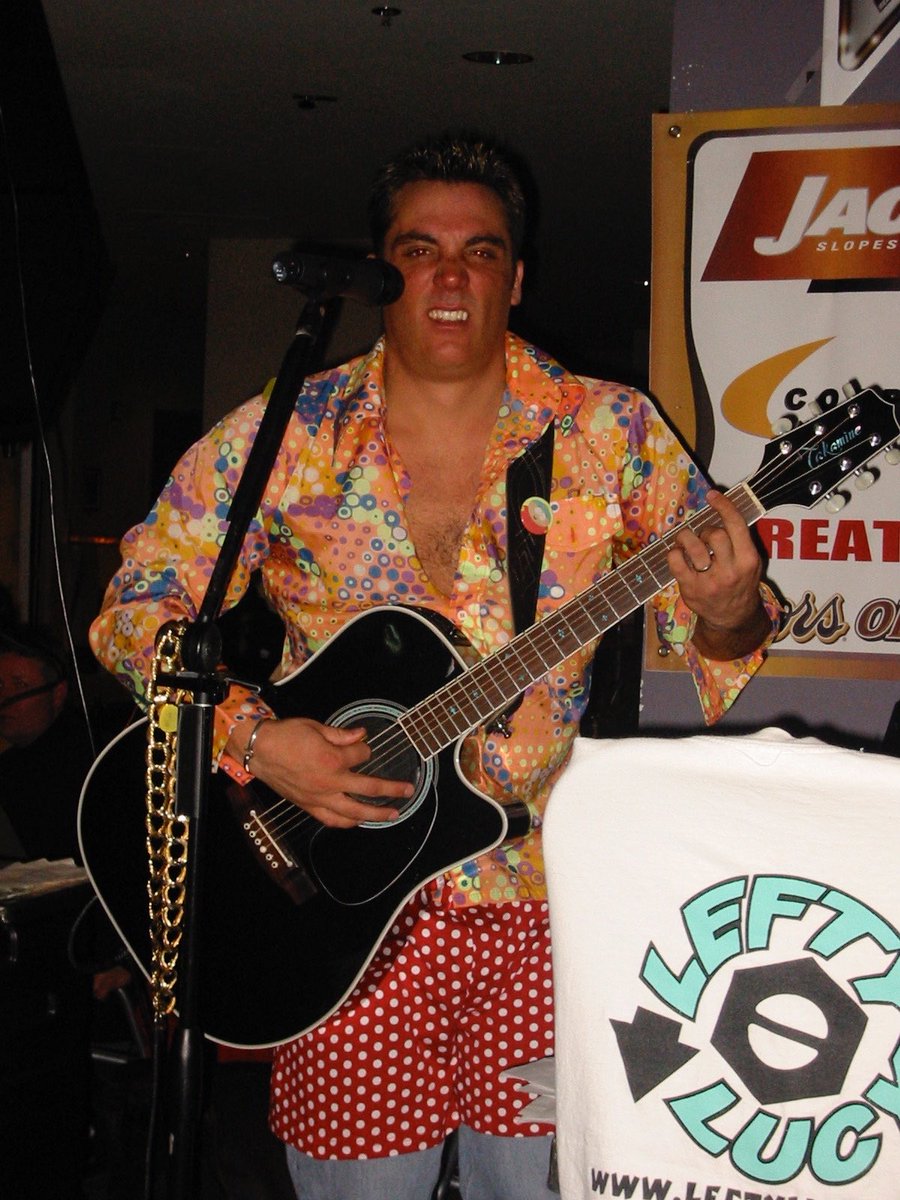 thephilhuff's tweet photo. @leftylucyband 17 Years ago and going strong!!  Love you two!!! https://t.co/WkqQQvq9Ww