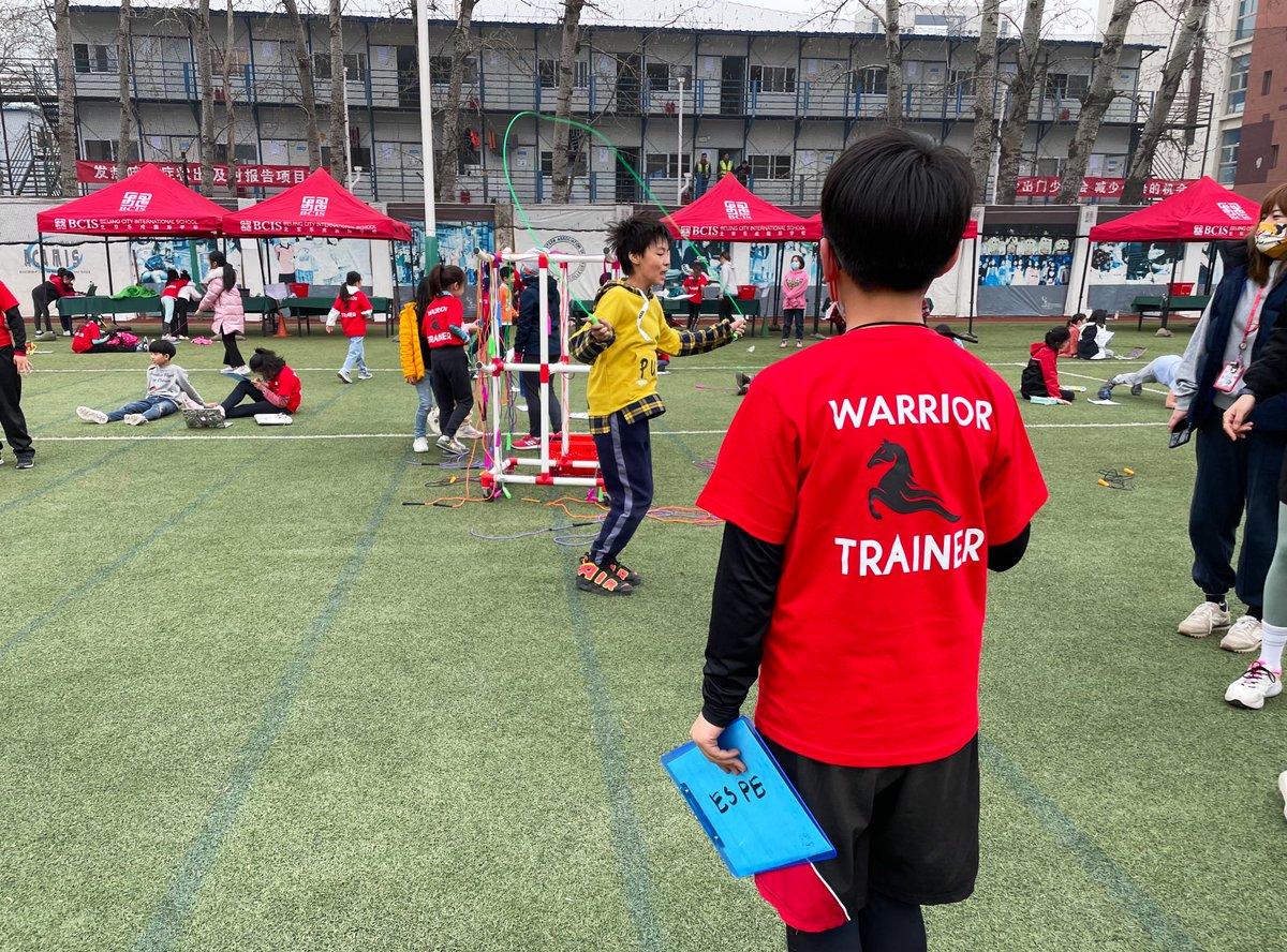 21physed's tweet image. Grade 4 #pyppe #physed Ss smashed @BCISonline ‘s 4th #WarriorFitness event. Ss led over 400 sessions to take action to help improve the #health and #fitness of our community. Ss recorded data from fitness tests, analysed the data to create training programs for their clients.