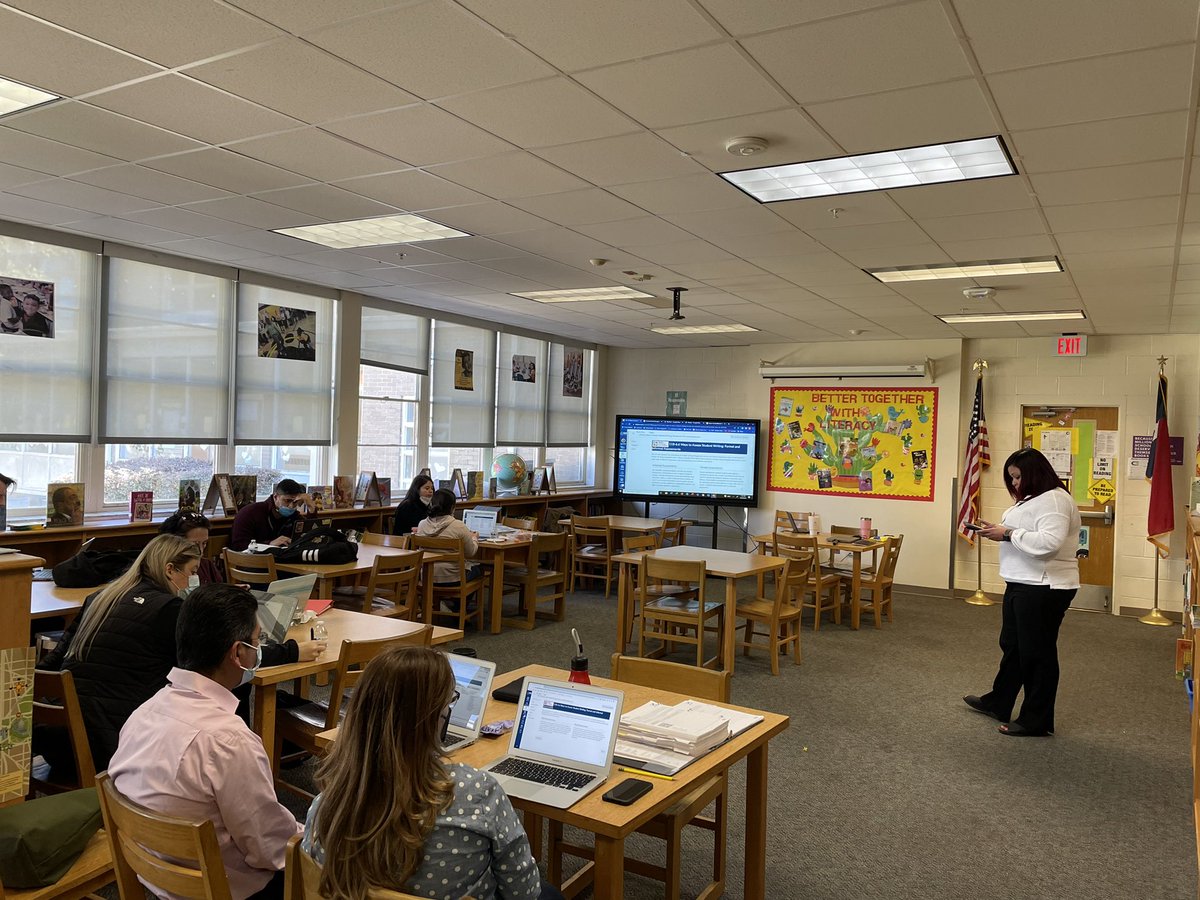calvovv's tweet photo. Module 11B ✅  S.S. Conner and Edna Rowe shining bright with knowledge✨ one more Module to Complete the Reading Academies ☺️
#EarlyLearningDallasISD #ReadingAcademies #TransformingLiteracy @ReadBIGDallas #cohortleader @dallasschools @ICanReadDallas 📚 https://t.co/aJNa9Qc0vz