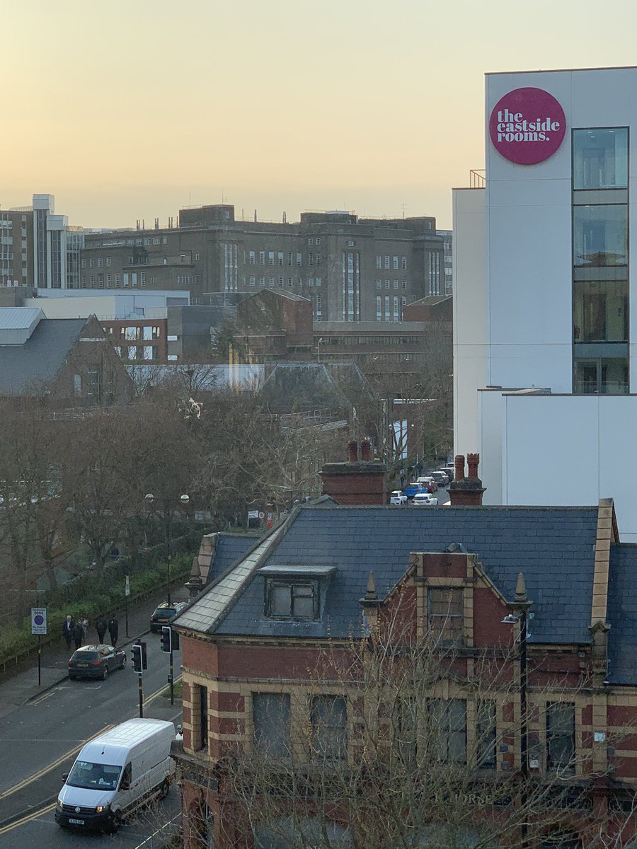 Adian’s Dining tweet media