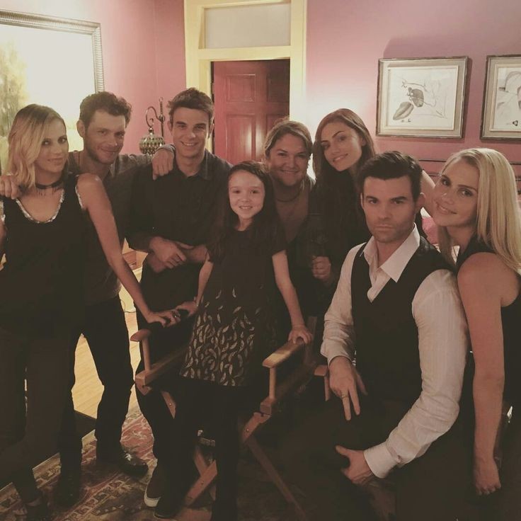 world_legacies's tweet photo. NOTICIAS📣

Rebekah, Marcel, Kol e Freya ESTARÃO no episódio 4×15 de Legacies,"Everything That Can Be Lost May Also Be Found" (Tudo o que pode ser perdido também pode ser encontrado) vai ao ar dia 14 de abril na CW https://t.co/hxWH4Na949