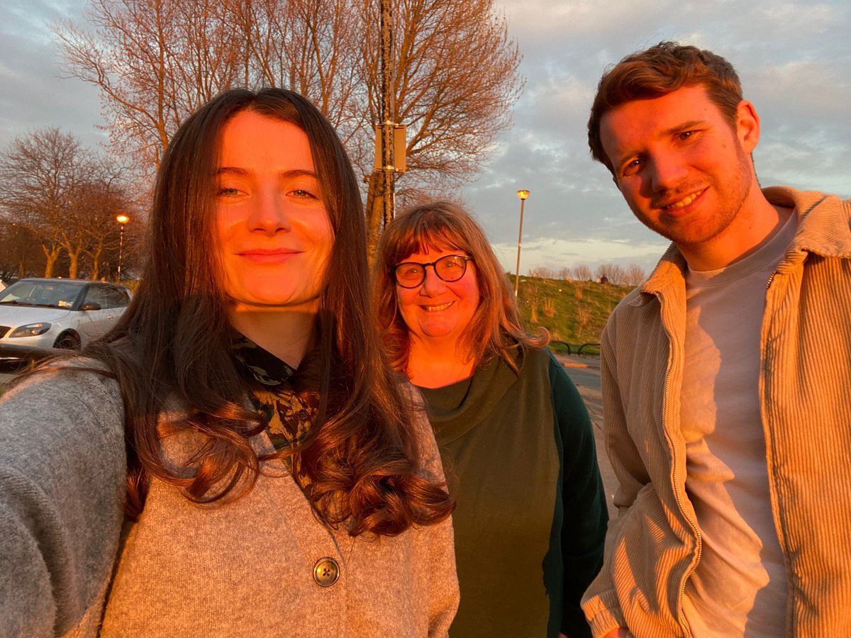 MaureenRoyce's tweet image. Happy day @FOEP10 #pooloflife