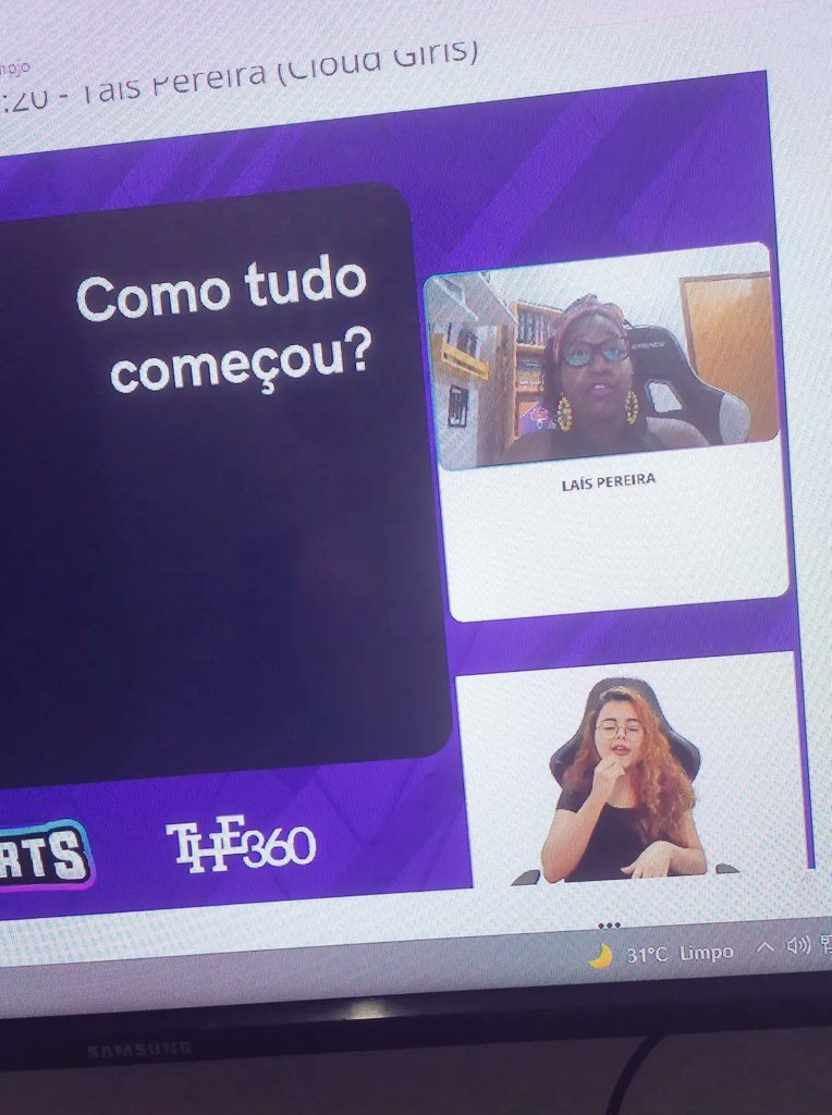 somerspace's tweet photo. Mais um dia de curso de Gestão em Esports pela @escolathe360!!

Obrigada novamente pela oportunidade @7wPlay 💕

Fiquem com o print da lindíssima @arientradutora e da Laís da @CloudgirlsIn 💕

#Cloudgirlsin https://t.co/Y1z9IxtYpz