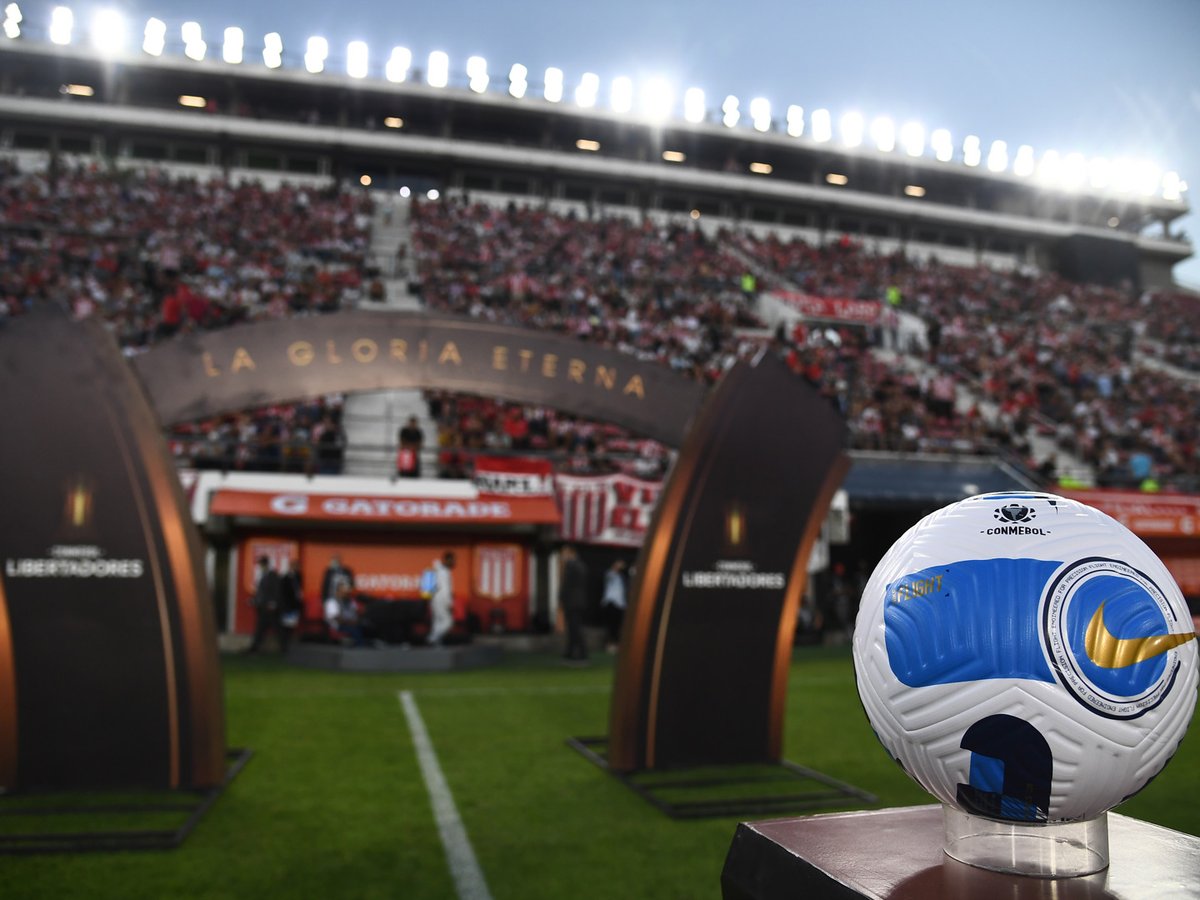 EdelpOficial's tweet photo. 📢 ¡Aaaatención! Desde mañana podés adquirir el #PackCopa para los tres partidos que jugaremos en UNO por la fase de grupos de la CONMEBOL Libertadores 🏟
🔸 Plateas (exclusivo para abonados)
🔸 Generales (exclusivo para socios)
Más info acá 👉 https://t.co/UxxSqKZBv2 https://t.co/NRb9q36cc8