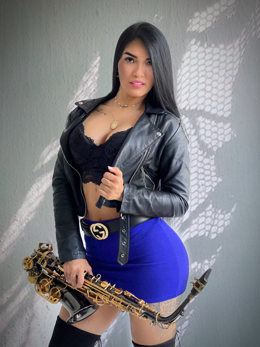 molylapatrona's tweet photo. 𝐍𝐎 𝐓𝐄𝐍𝐆𝐎 𝐏𝐑𝐎𝐁𝐋𝐄𝐌𝐀 𝐄𝐍 𝐒𝐄𝐑 𝐍𝐎𝐑𝐌𝐀𝐋!!! 𝐏𝐄𝐑𝐎 𝐋𝐀 𝐋𝐎𝐂𝐔𝐑𝐀 𝐌𝐄 𝐏𝐀𝐑𝐄𝐂𝐄 𝐌Á𝐒 𝐃𝐈𝐕𝐄𝐑𝐓𝐈𝐃𝐀 https://t.co/3hMmRWz1m0