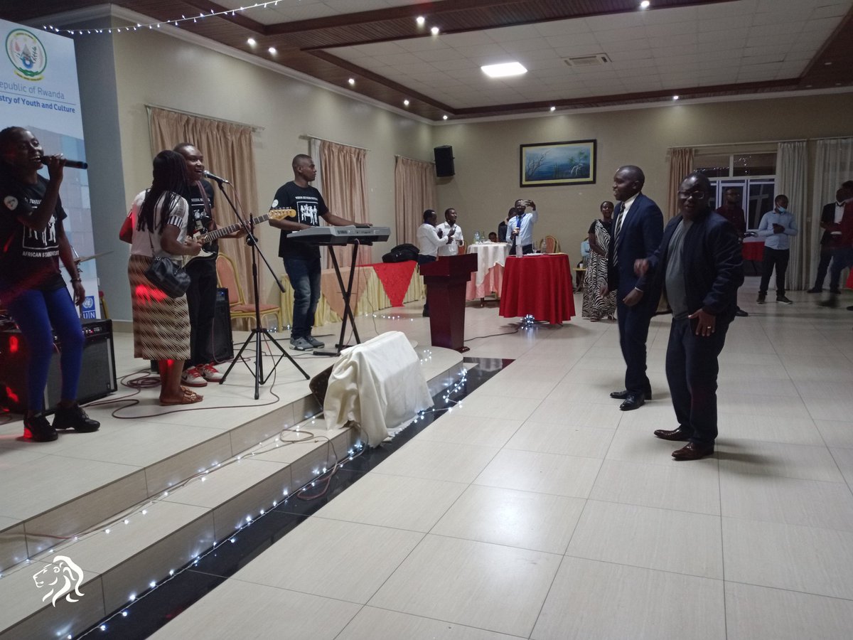 Rubavu_NYC's tweet photo. #YouthConnekt #CrossBorderTrade #BootCamp2022 youth participants on Both Side #Rwanda and #DRC in @RubavuDistrict at #HillViewHotel Had great evening party with youth Leaders (@RMbabazi, @HabitegekoFran1, @kambogo1 also in #DRC part) tomorrow is a final competition https://t.co/Zrcp4IwuxS