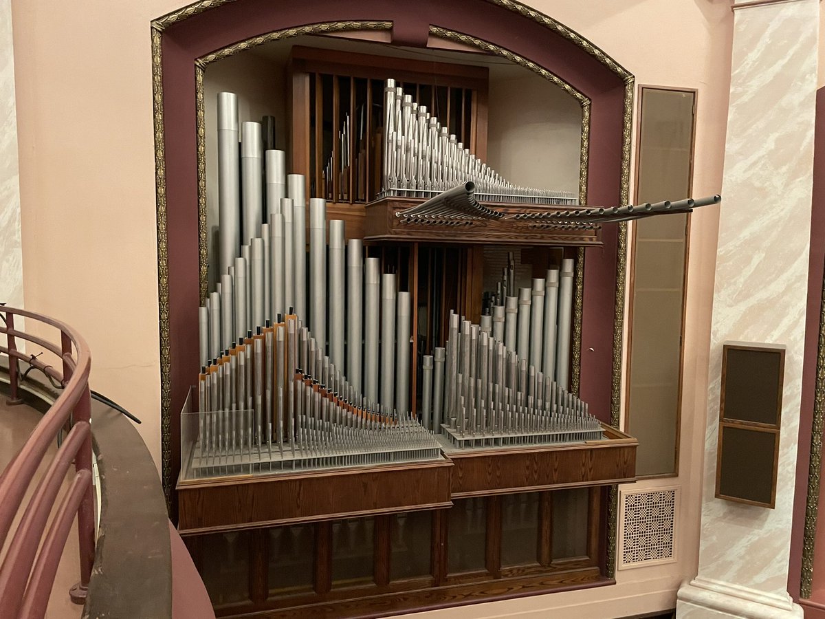 ernievelaKXLY's tweet photo. The unexpected things you can find on a 132 year old campus. These photos just donβt do it justice. #WSU #bryanhall https://t.co/jhYteCw23P