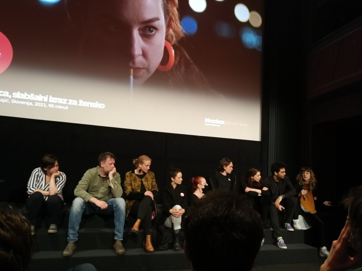 JelenaJal's tweet photo. Zelo luštkan #film in vsa ekipa 😊👋👋👋 #prasica #premiera #kinodvor https://t.co/MQJhiwiPA7