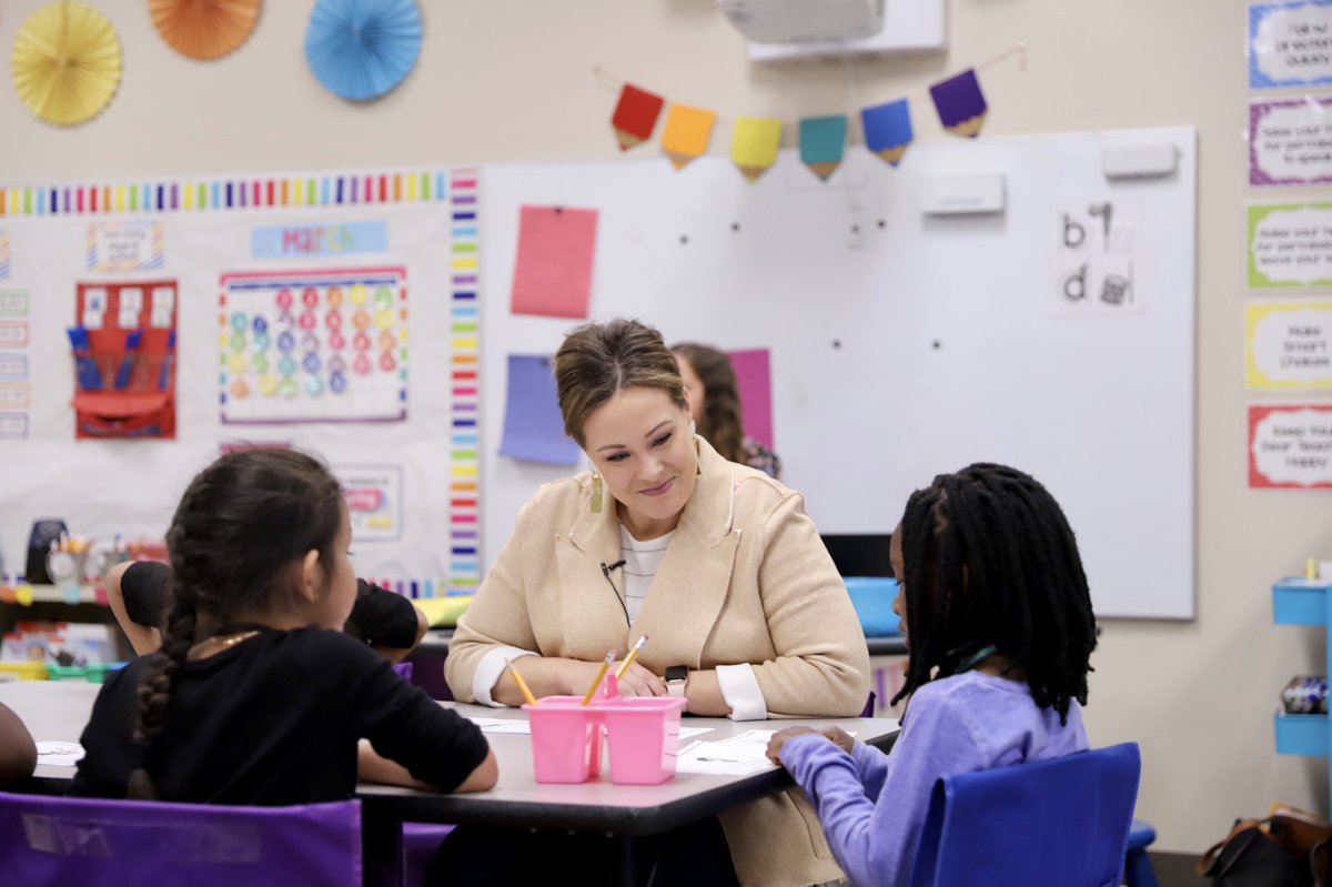 We had a special guest today! Thanks, <a href="/LtGovColeman/">Lt. Governor Jacqueline Coleman</a>, for stopping by to volunteer. Whether it was playing alphabet Go Fish, helping first graders learn to read, or reading “Be Kind” to kindergarten (with lots of hugs, of course), the kids were so thankful for your visit!