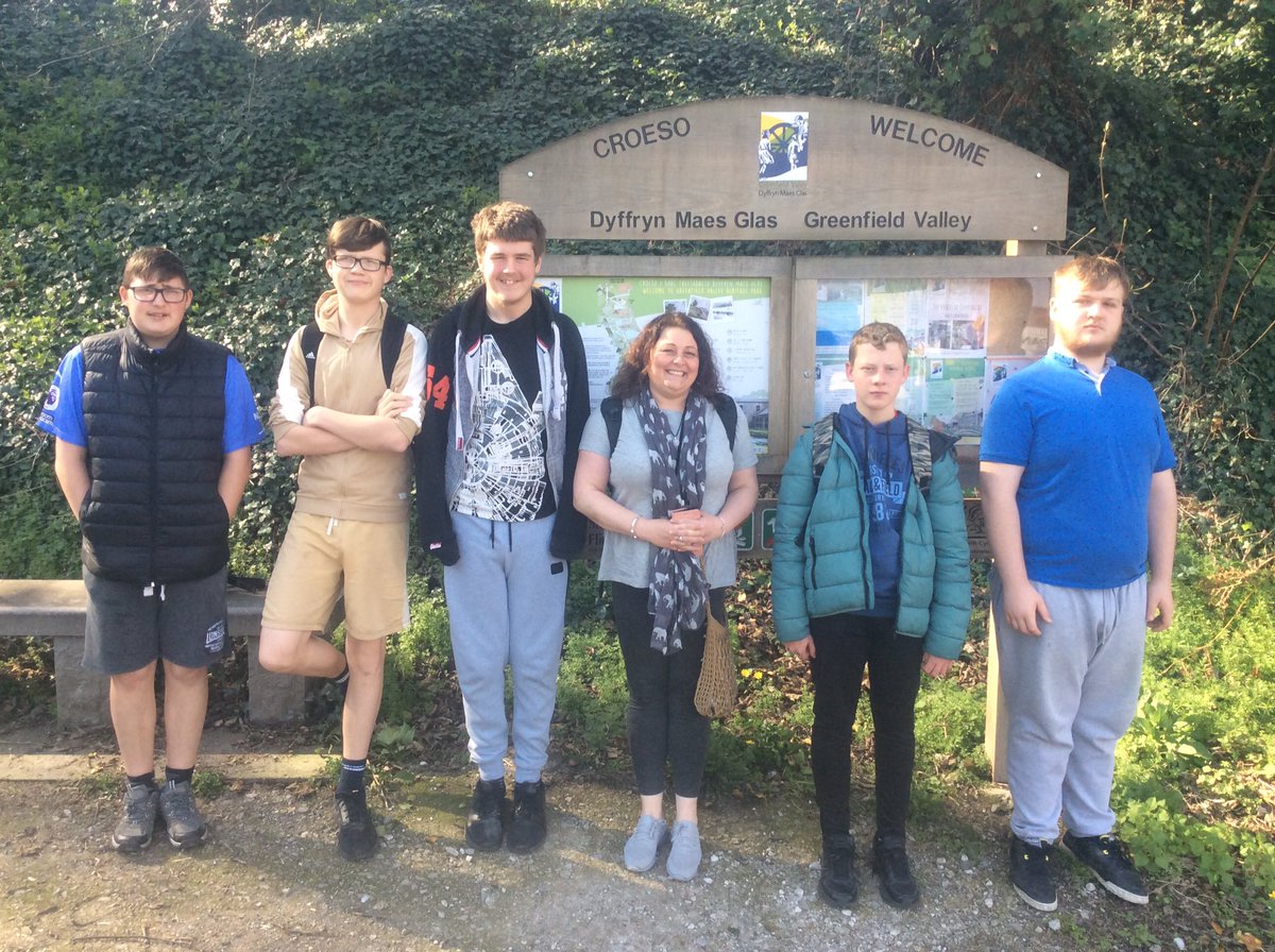 TirMorfa's tweet photo. Famau were exploring and discovering Greenfields Valley as part of their John Muir Award- imagining life in the abbey for the monks and the workers in the cotton mills as well as exploring the woods and lakeside #ytmfamau #ytmhum #ytmACL #ytmlit @JohnMuirTrust https://t.co/ddJShlOtDy