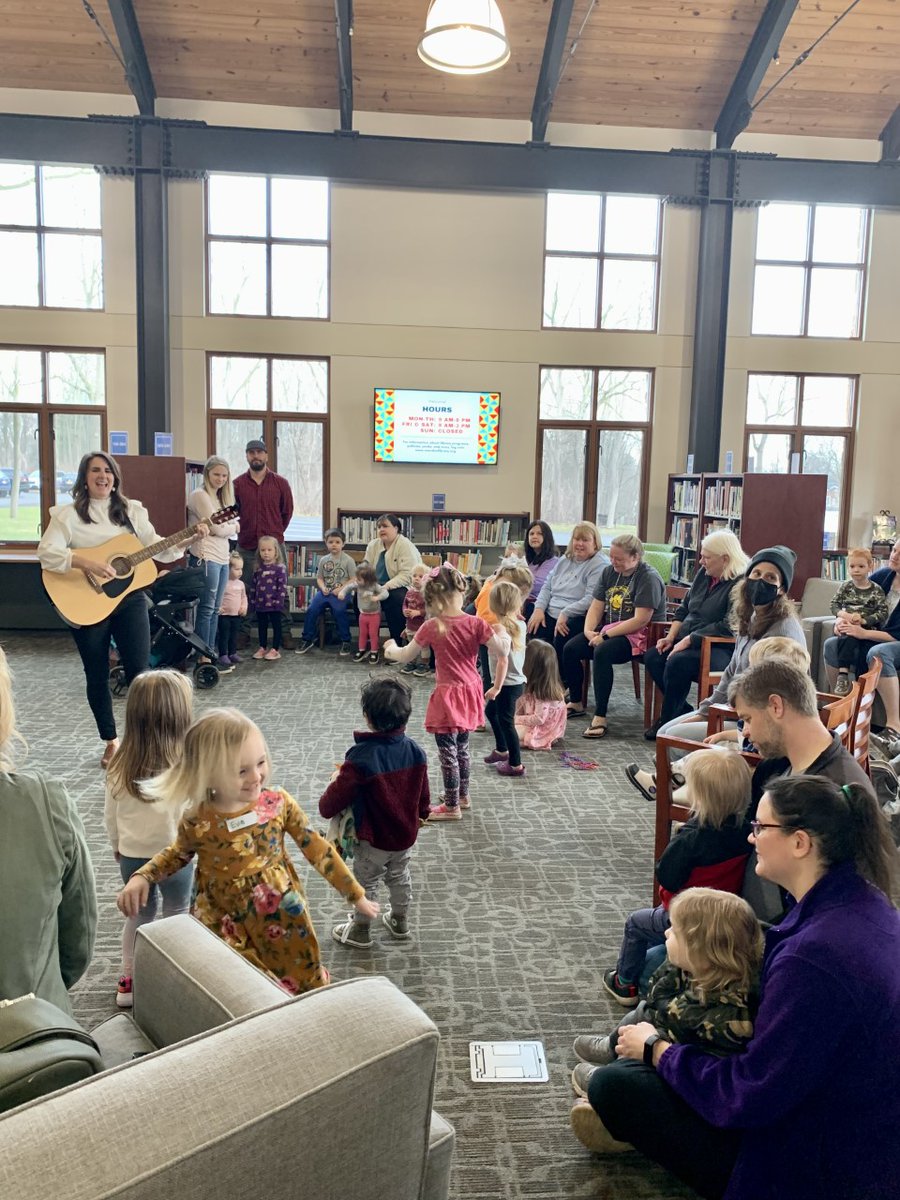 MendonLibrary's tweet photo. Mama Goose on the Loose brought her magic to @mendonlibrary this week, and patrons of all ages were full of smiles!
#mendon #honeoyefalls #hfl #hflcsd #LimaNY #MamaGooseontheLoose #mendonlibrary #mendonlibraryprograms https://t.co/qGNQcCk8uD