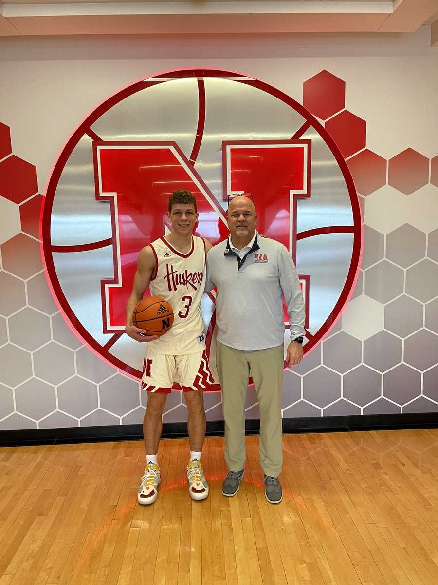 Thanks @HuskerHoops for having us out this afternoon! 🔴⚪️