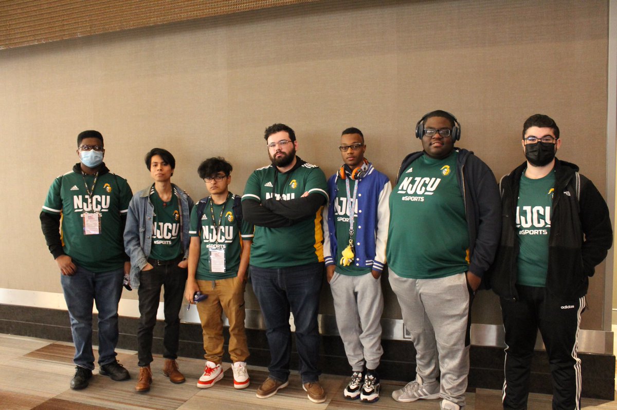 NJCUeSports's tweet photo. We went to our first #hvgamercon last weekend, and it was a blast!
@MrJDCase was a panelist on How to Be Recruited as An Esports Athlete!
@HydraSoryu finished as a Runner Up in the Smash Grand Finals!
Thank you @ECAC_Esports
for having us!
๐ธ: @chaseneukam @ECAC_Esports https://t.co/lBxYUPSkpb