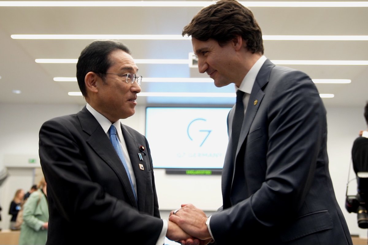 CanadianPM's tweet photo. Today, Prime Minister Justin Trudeau met with the Prime Minister of @JapanGov, Kishida Fumio, on the margins of the #G7 meeting in Brussels, Belgium. Read a summary of the meeting: https://t.co/dAFVFxqwip https://t.co/Xq5XBzZdj7