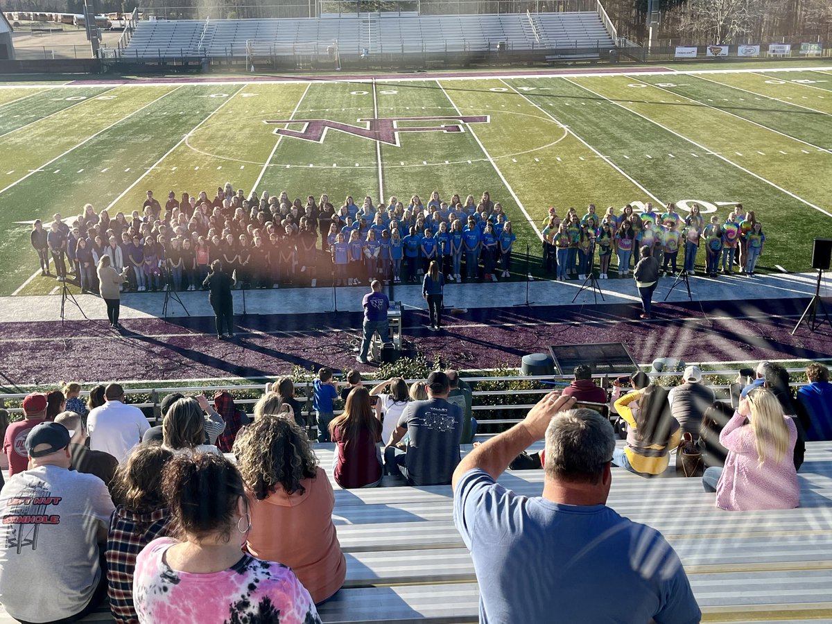It’s a beautiful day for a family festival at ⁦<a href="/NForsythHigh/">North Forsyth High</a>⁩ ! Games, music, food, pathways, and amazing families, teachers, &amp; leaders! ⁦<a href="/BobCarnaroli/">Bob Carnaroli</a>⁩ ⁦<a href="/kidavis_davis/">Kimberly Davis</a>⁩ ⁦<a href="/FCSchoolsGA/">Forsyth County Schools</a>⁩ #TandLServeSupport