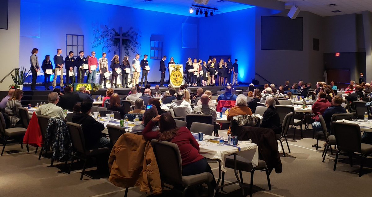 Over 150 FFA members and their guests are in attendance at the Pettisville FFA Annual Banquet.  Congratulations to all FFA members and guests being recognized this evening.