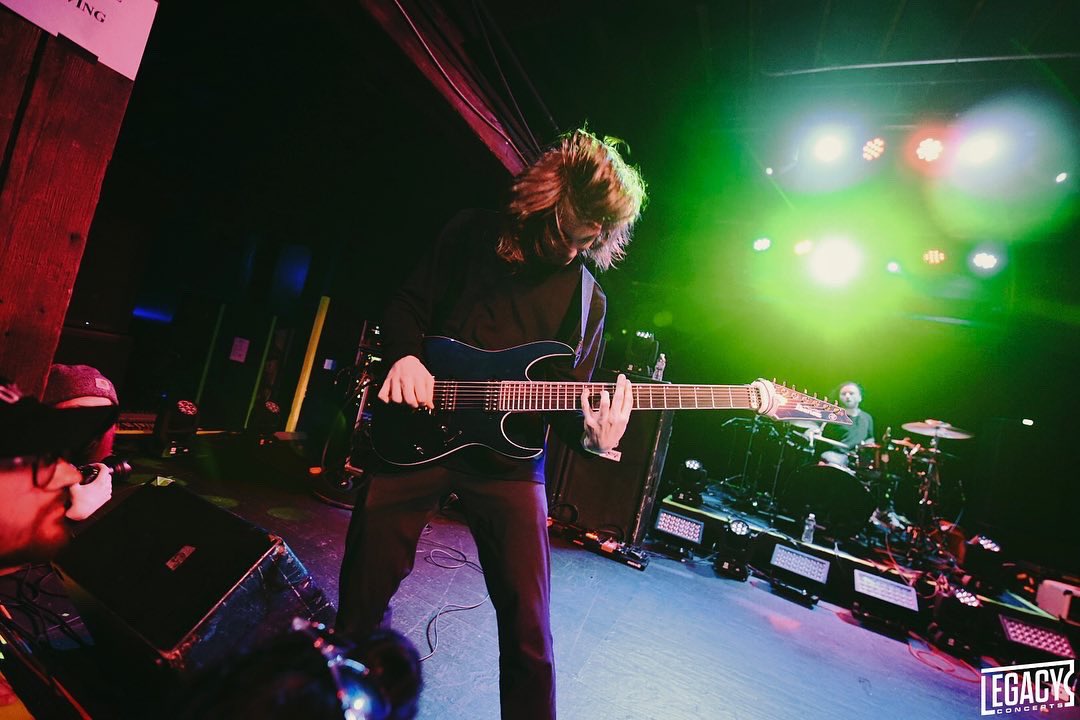 Billynopeach's tweet photo. #photographer #photography #photooftheday #livemusic #live #concert #music #likemothstoflames #rva #richmondva #canalclub #polaris #alphawolf #inventanimate https://t.co/6PIGAKh8KT