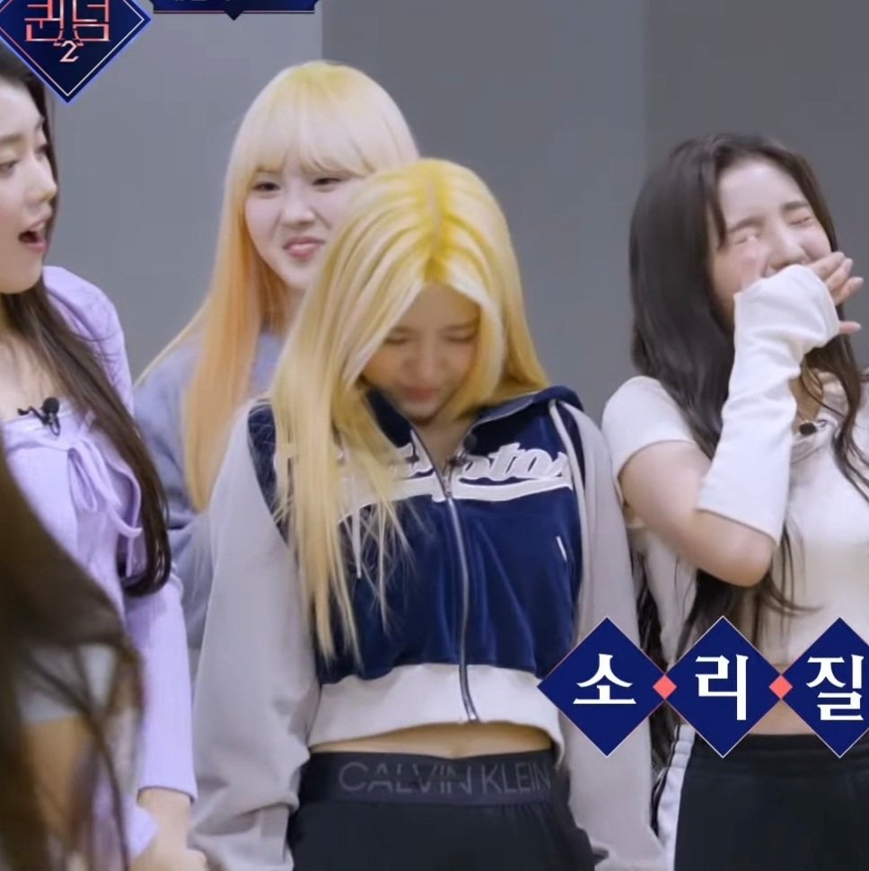 kimdayeon_'s tweet photo. dayeon after 3 mnet survival shows https://t.co/Vd03TKI9QU