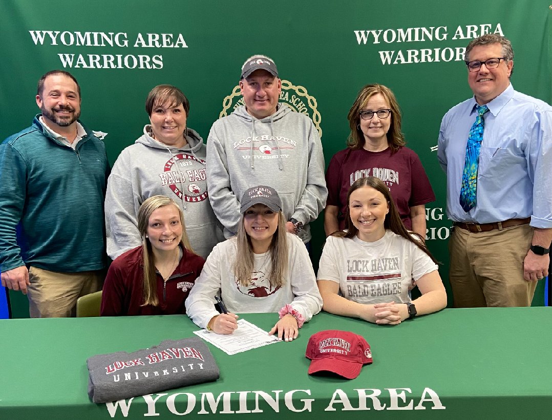 NEPANation's tweet photo. COLLEGE COMMITMENT 

Wyoming Area's Megan Beppler is headed to Lock Haven to play NCAA Division I field hockey.

@WyomingAreaAthl

https://t.co/tFZnJX0q4W https://t.co/3r3Cn6TH0B