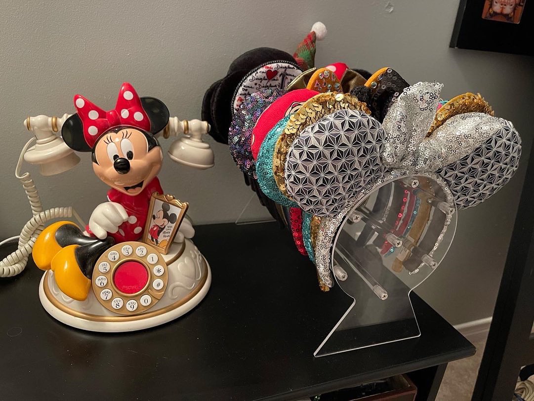 IcePrincessKCL's tweet photo. Sometimes it’s the little things in life that give you a little joy, finally found something to help organize my ears ♥️ https://t.co/QQNnB0Fgf5