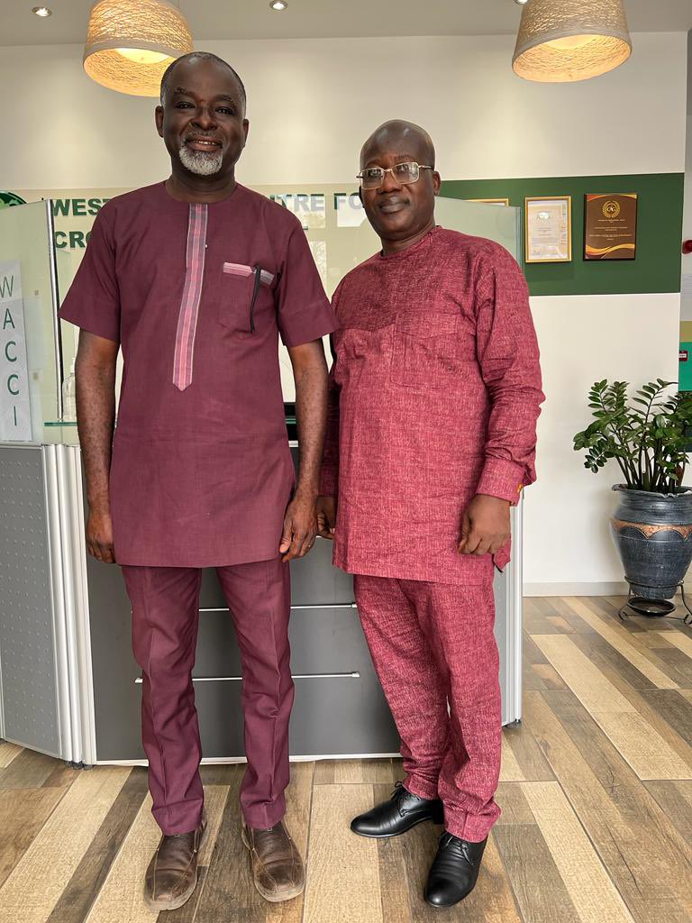 EY_Danquah's tweet photo. Deep insights into what we must do to take agriculture in Ghana forward with Dr. Henry Anim-Somuah today. Everything else can wait, not our agriculture. We know what to do. We seek strategic partners. @AGRAAlliance @CornellGlobal @UnivofGh @wacci_gh @gatesfoundation @AKalibata https://t.co/YDBiyJliHt