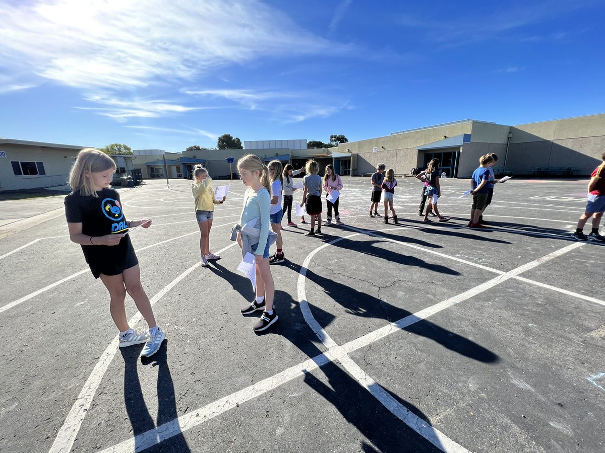 Today, we reflected on what would be a good or bad day for us individually. Then, we shared with one another. We realized that all of us, grownups and kids alike, had many shared values and feelings! Love developing #selfawareness and #empathy <a href="/eusdtweets/">Encinitas Union SD</a>