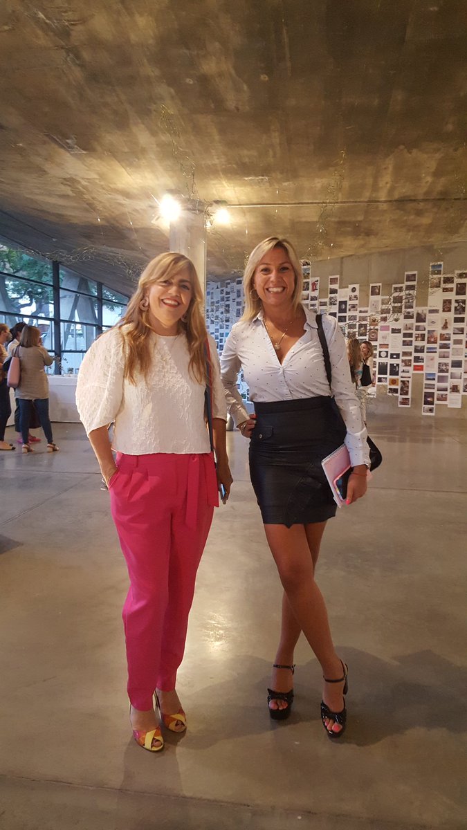 UNAVincula's tweet photo. Literal.

Compartimos imagenes de 2 dias FLOReados.

#AdordasRedes

Gracias enormes @fundacionEmasE @sfiant @BCCBA @srjmcba @Lideresascba @ResilienciaSgr @NatiYubel @stauffer_paz @PagoTIC @BancodeCordoba @silvia_aisa @andreagrobo y muchas mas. https://t.co/ng5ZD883oQ