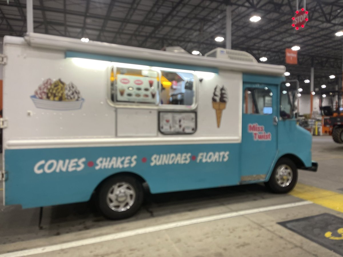 Linda Stillwell (@stillwelllinda) on Twitter photo Success Sharing has officially started at 5830! Thank you for all you do & enjoy the celebration!! <a href="/RomeHD/">Rome Bradley</a> <a href="/PK_BaltimoreFDC/">Paul Kalinowski</a> <a href="/Mcgalec99/">Kelly Schnatter</a> Success Sharing has officially started at 5830! Thank you for all you do & enjoy the celebration!! <a href="/RomeHD/">Rome Bradley</a> <a href="/PK_BaltimoreFDC/">Paul Kalinowski</a> <a href="/Mcgalec99/">Kelly Schnatter</a>