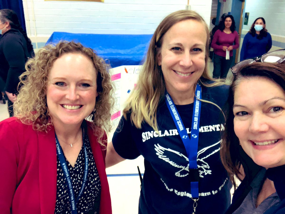 SinclairEagles's tweet photo. Sinclair was full with families and science tonight. What a pleasure to have so many join us for SCIENCE NIGHT!Thank you for joining us  #PWCS #SinclairScience https://t.co/4y6bVs4bRp