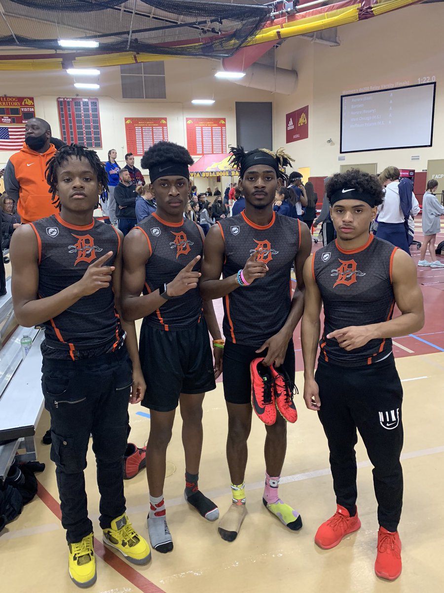 Without any seniors 4x2 runs a great race at Batavia with a time of 1:38.38

(FR) Billy Miller 
(FR) <a href="/B_capalot22/">Debro_the_great</a> 
(JR) @MarquanHoward 
(SO) <a href="/zay_dandridge/">Xavier Dandridge</a>