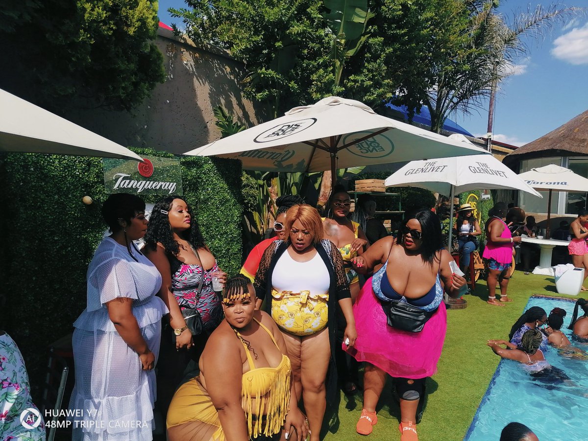 plussizewomenSA's tweet photo. Good Morning abathandi beyi dudla🥰🥰 I am Neo Nene Maboya and I wish you nothing but a wonderful weekend❤️❤️
Catch us tomorrow at Markos Pub and Grill Rustenburg, Phokeng for BBW FESTIVAL TOUR, azisheee🥂 https://t.co/YKLVFoIPYq