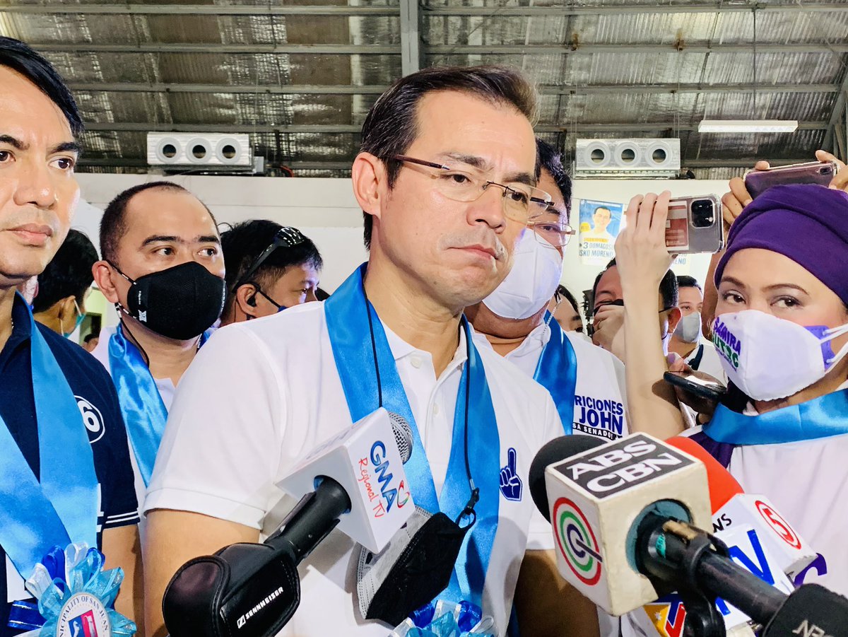 Presidential candidate Isko Moreno Domagoso on Pres. Rodrigo Duterte meeting with Bongbong Marcos Jr. a few days before PDP-Laban endorsement: “Good for Marcos. Good for Marcos kung nabigyan siya ng advice. How I wish nabigyan din ako ng advice kung paano manalo.” @ABSCBNNews