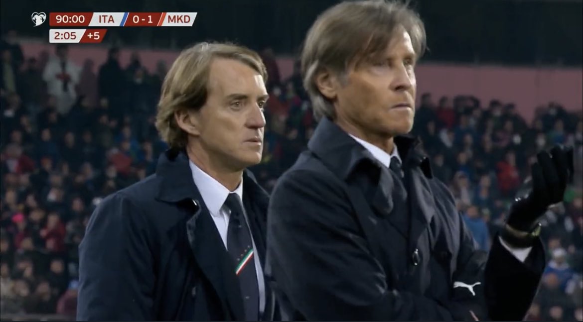 wee_abe's tweet image. Outstanding. Mancini literally beside himself with rage
