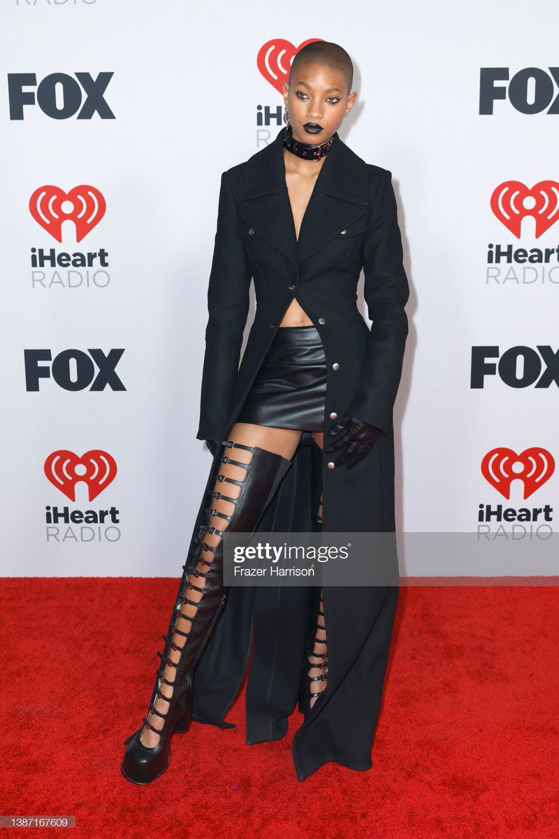 nuviewmagazine's tweet photo. Another red carpet recap from the iHeart  Awards ✨ opinions anyone? https://t.co/GVwbUA2m52