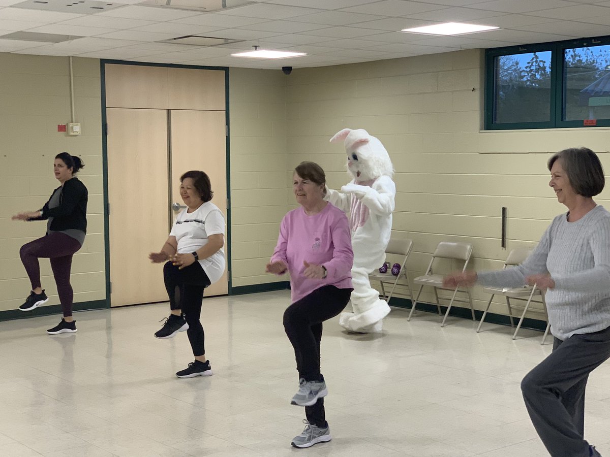 LeydenTwpRec's tweet photo. With all this rain, our pal decided to stop by and help out with some classes at the CC tonight! ๐ฐ
#weareleyden #leydenpride #leydenrocks #easter #bunny #ParksAndRec #ilparks #volleyball #zumba #benchpress #guestcoach https://t.co/RMXmJZYuCk