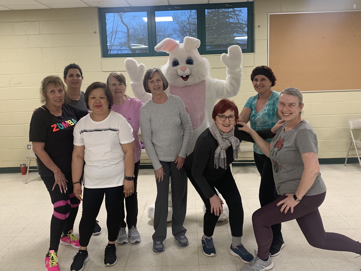 LeydenTwpRec's tweet photo. With all this rain, our pal decided to stop by and help out with some classes at the CC tonight! ๐ฐ
#weareleyden #leydenpride #leydenrocks #easter #bunny #ParksAndRec #ilparks #volleyball #zumba #benchpress #guestcoach https://t.co/RMXmJZYuCk