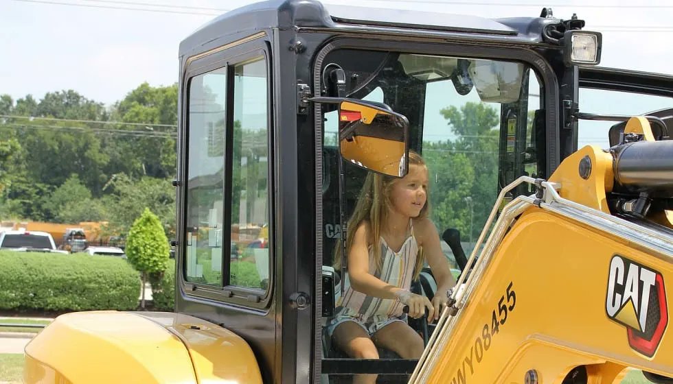 InsideTheMagic's tweet photo. Theme Park That Allows Kids To Operate Real Construction Equipment Shuts Down
https://t.co/DGt9nKWz47
#DigWorld #Texas #HoustonTexas #ThemePark https://t.co/T2i4RSpDQJ