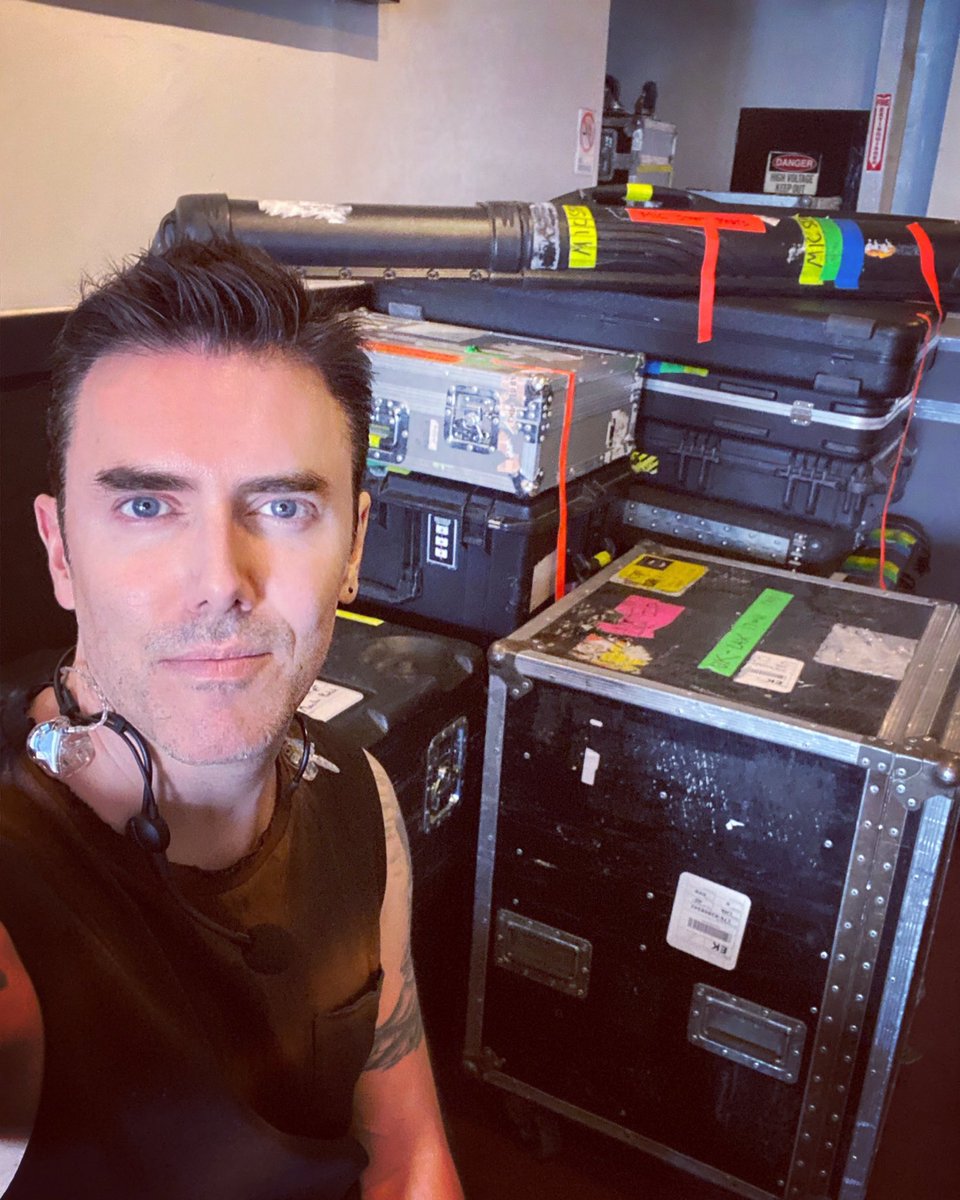 glenofthepower's tweet photo. Just got outta me box here for rehearsals in LA 🥁 #herewego #losangeles #rehearsal #hollywood #america #thescriptfamily https://t.co/Uwtq7Od7OR