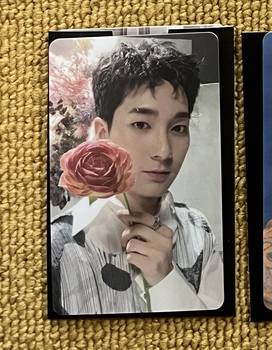 minhyun__71's tweet photo. @0218isDK リプ失礼します！
こちらのweverseのアロンのトレカと
レンのトレカの交換可能でしょうか？
検討よろしくお願いします🙇‍♀️ https://t.co/6gVS4gVSCi