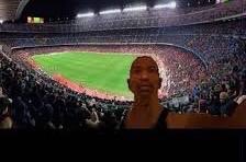 Mi vieja: quien vendió la casa

Yo en Qatar viendo al Facu Pellistri eludir a 5: