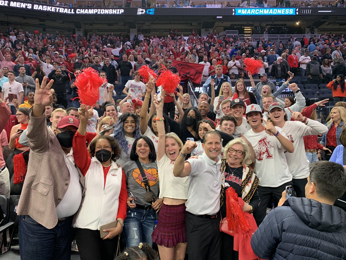 EricPMusselman's tweet image. #BayHogs still dancing!